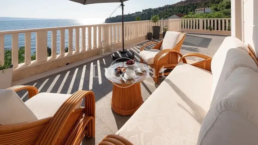 Prodej vily, Omiš, Chorvatsko, 253 m2