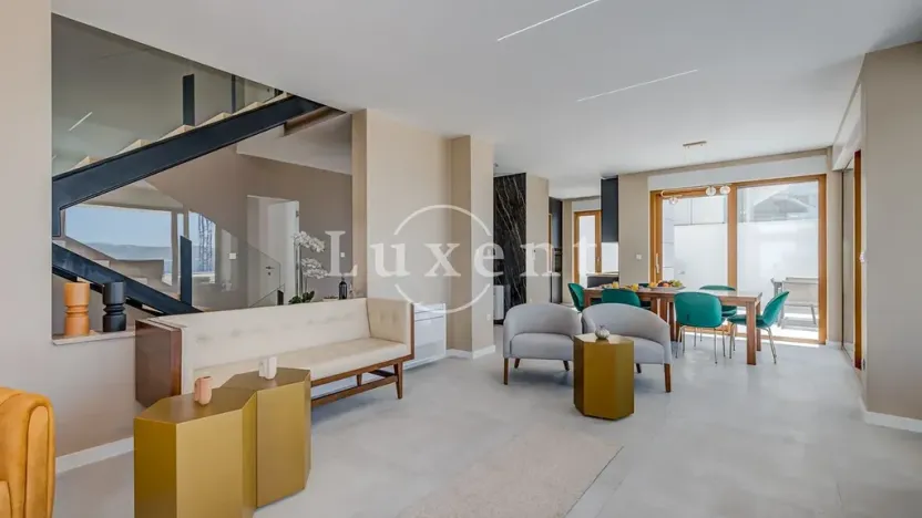 Prodej vily, Makarska, Chorvatsko, 400 m2