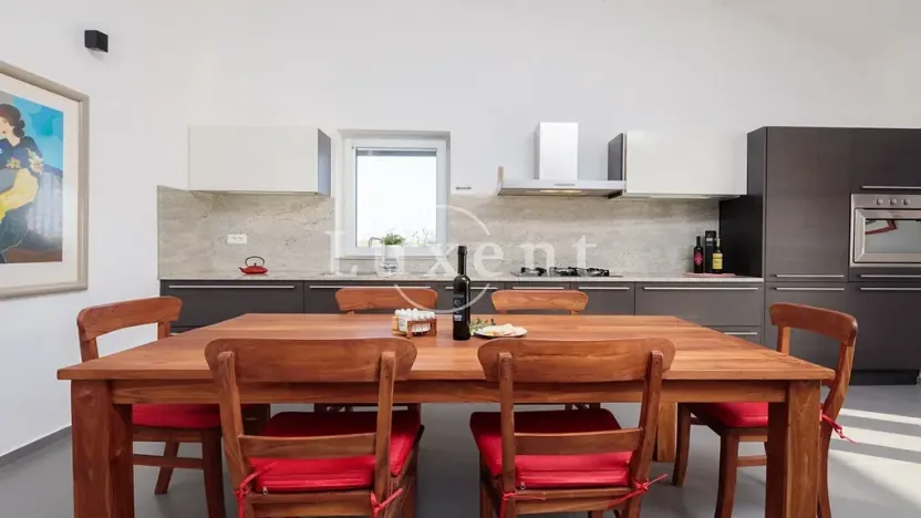 Prodej vily, Zadar, Chorvatsko, 280 m2