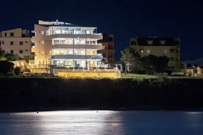 Prodej bytu 3+kk, Pag, Chorvatsko, 120 m2