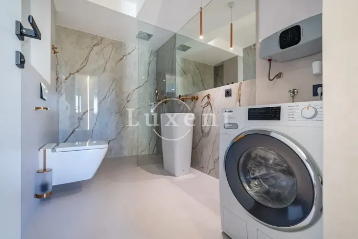 Prodej bytu 4+kk, Sukošan, Chorvatsko, 144 m2