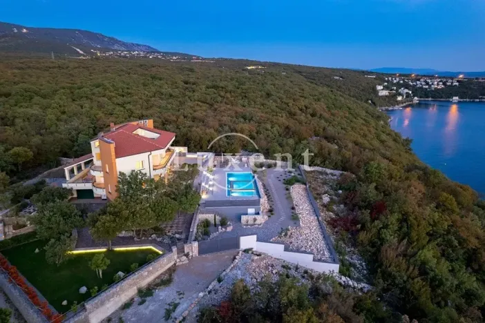 Prodej vily, Krk, Chorvatsko, 463 m2