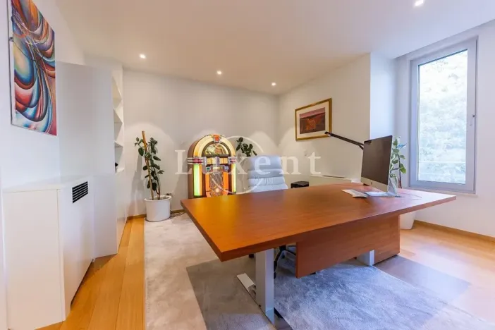 Prodej vily, Split, Chorvatsko, 1100 m2