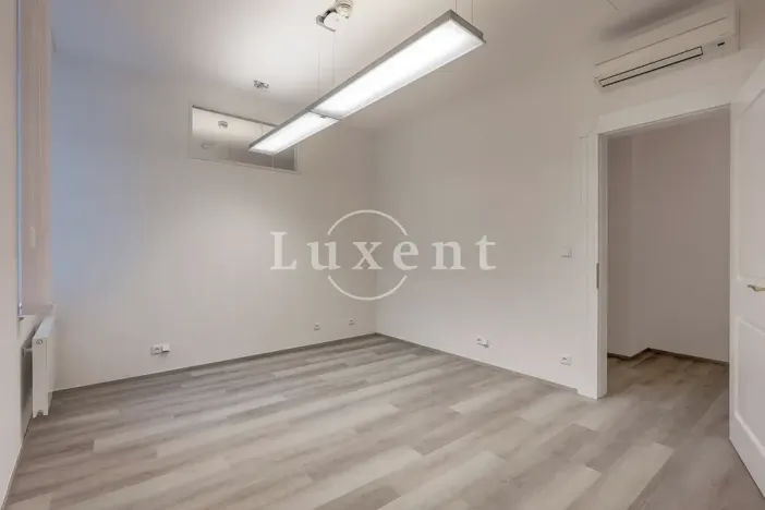 Pronájem kanceláře, Praha - Nové Město, Václavské náměstí, 156 m2