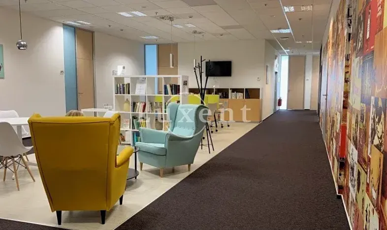 Pronájem kanceláře, Praha, Na strži, 290 m2