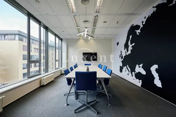 Pronájem kanceláře, Praha, Radlická, 516 m2