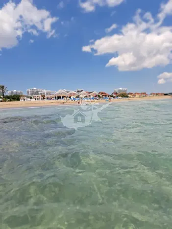 Prodej bytu 1+1, Trikomo, Kypr, 55 m2