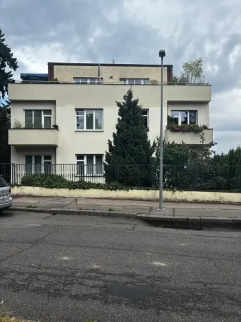 Pronájem bytu 1+kk, Praha - Střešovice, náměstí Před bateriemi, 17 m2