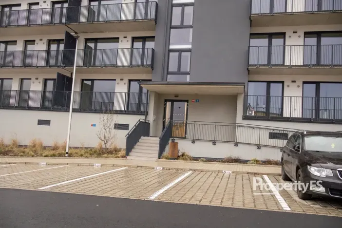 Pronájem bytu 2+kk, Kladno - Dubí, Ke křížku, 38 m2