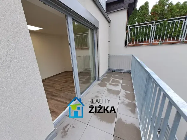Pronájem bytu 2+kk, Brno, Burianovo náměstí, 43 m2