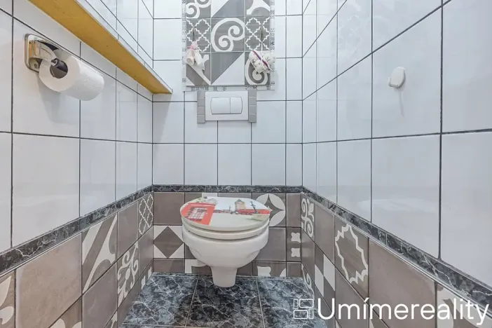 Prodej bytu 2+kk, Praha - Horní Měcholupy, Neapolská, 43 m2