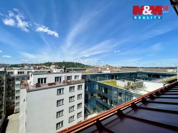 Pronájem obchodního prostoru, Praha - Nové Město, Karlovo náměstí, 19 m2