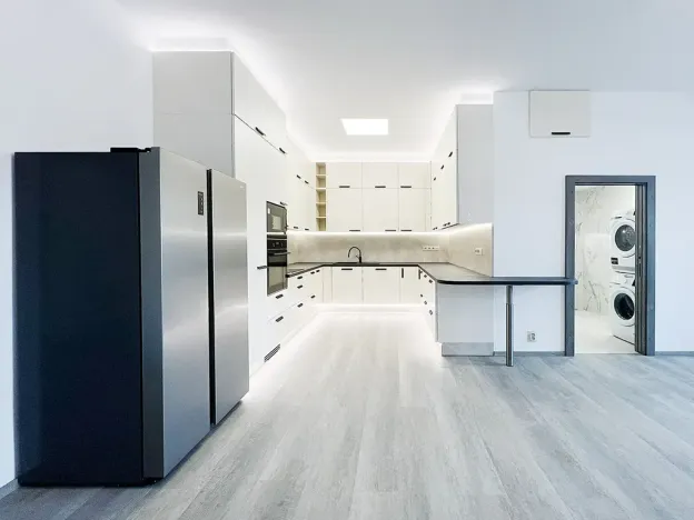 Pronájem bytu 2+kk, Praha - Karlín, Prvního pluku, 69 m2