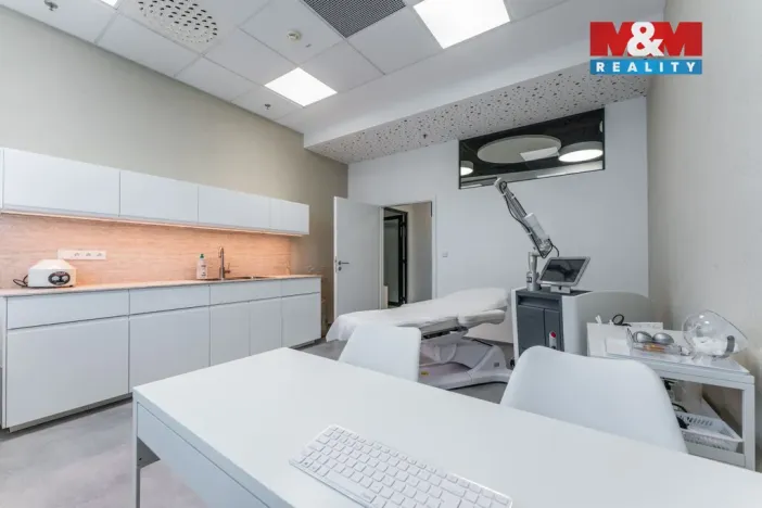 Pronájem obchodního prostoru, Praha, Jihlavská, 30 m2