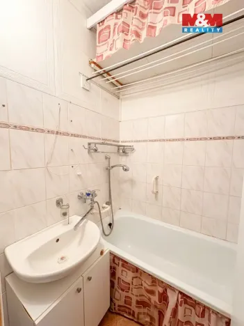 Prodej bytu 2+1, Krnov - Pod Cvilínem, 53 m2