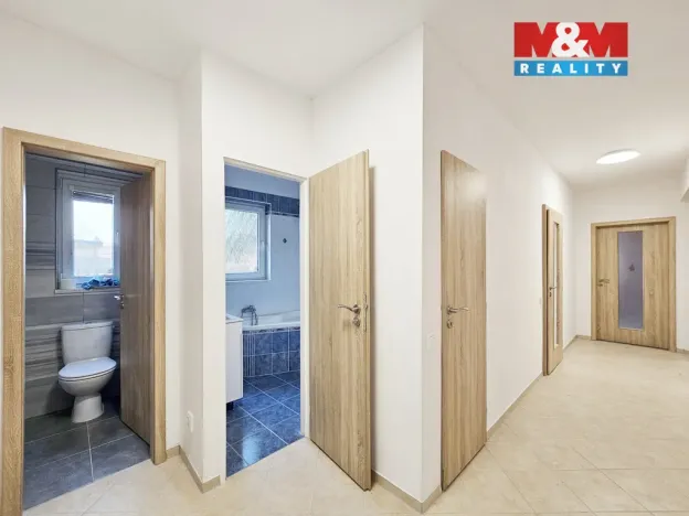 Pronájem bytu 2+1, Liberec - Liberec XXV-Vesec, U Sídliště, 61 m2