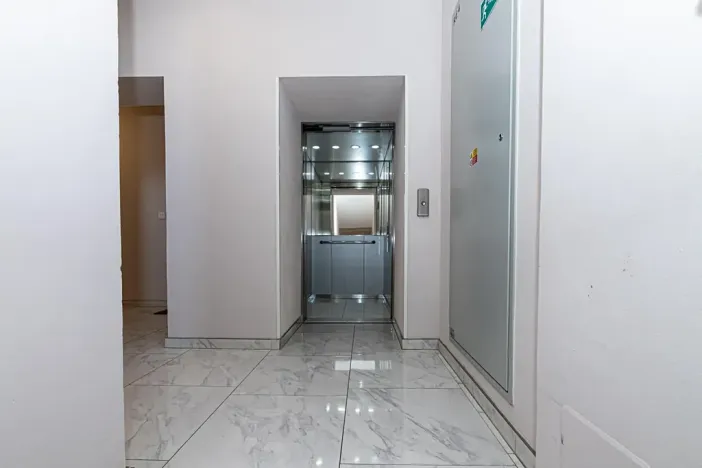 Pronájem bytu 1+kk, Praha - Vinohrady, Záhřebská, 30 m2