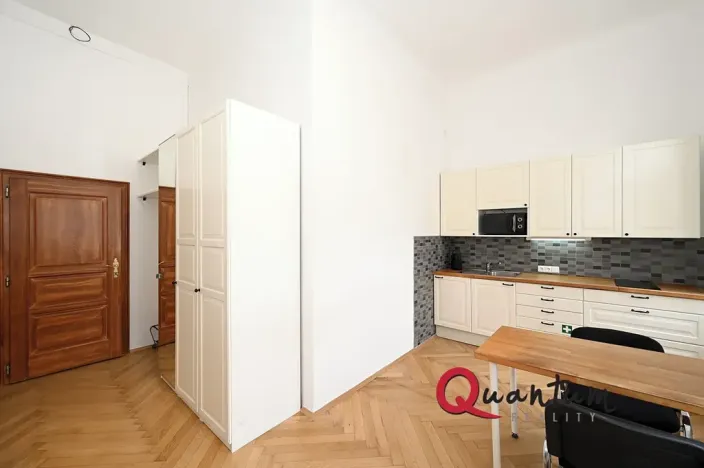 Pronájem bytu 4+1, Praha - Holešovice, Dukelských hrdinů, 146 m2