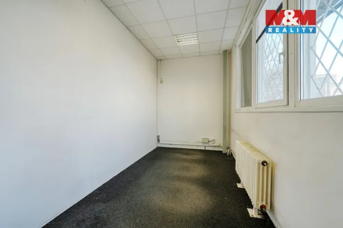 Pronájem skladu, Plzeň - Lobzy, Blatenská, 360 m2