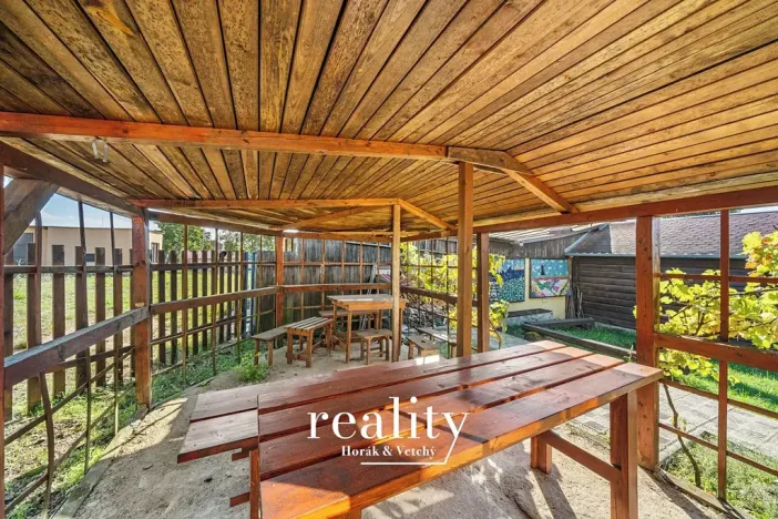 Prodej zahrady, Tavíkovice, 1221 m2