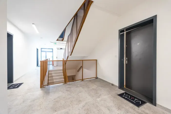 Pronájem bytu 1+kk, Praha, Milánská, 35 m2