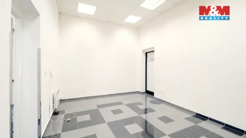 Prodej obchodního prostoru, Praha - Libeň, Sokolovská, 144 m2