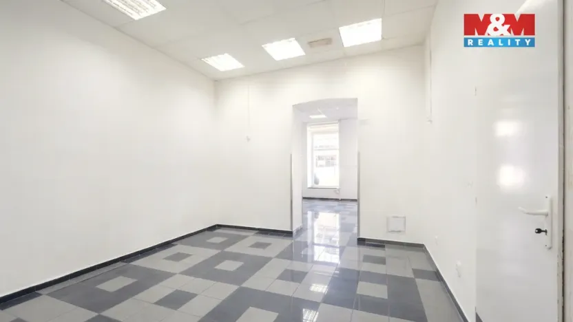 Prodej obchodního prostoru, Praha - Libeň, Sokolovská, 144 m2