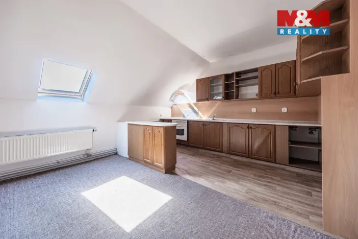 Prodej rodinného domu, Velim - Vítězov, 450 m2