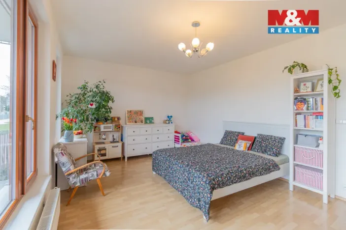Pronájem bytu 2+kk, Čelákovice, náměstí 5. května, 60 m2