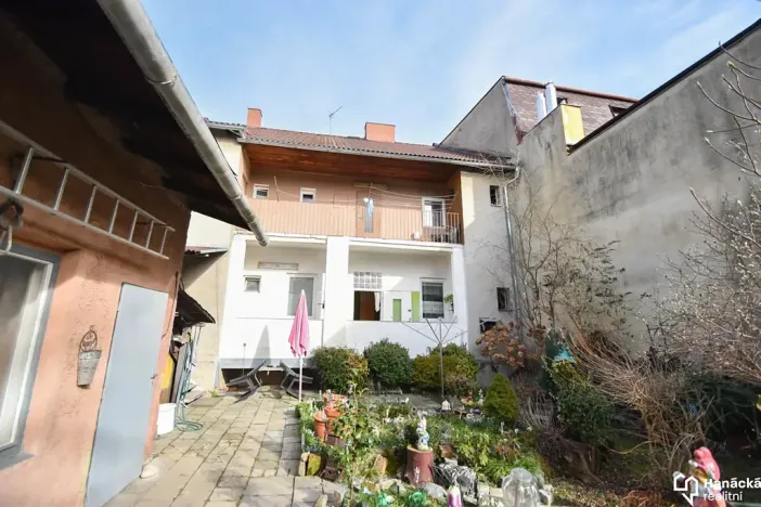 Prodej rodinného domu, Olomouc, Střední novosadská, 250 m2