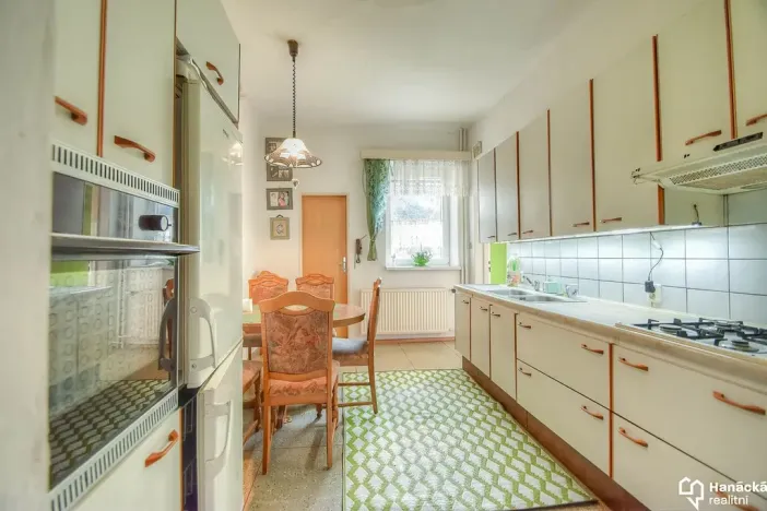 Prodej rodinného domu, Olomouc, Střední novosadská, 250 m2