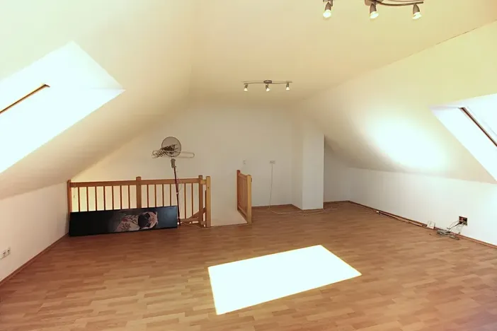 Prodej rodinného domu, Jenštejn, Cechovní, 145 m2