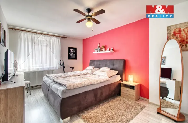 Prodej bytu 2+1, Lom, Československé armády, 76 m2