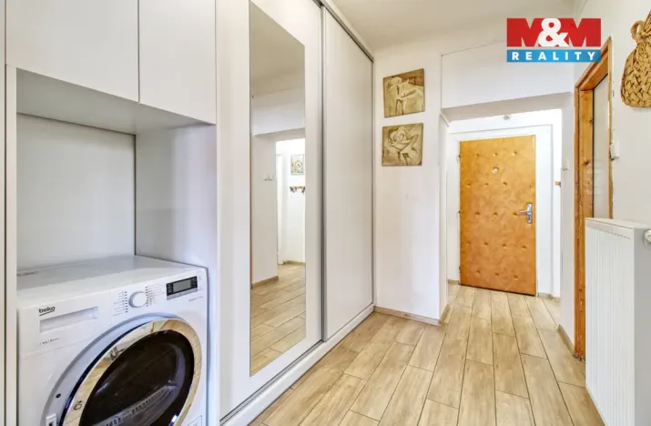 Prodej bytu 2+1, Lom, Československé armády, 76 m2