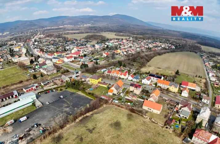 Prodej bytu 2+1, Lom, Československé armády, 76 m2