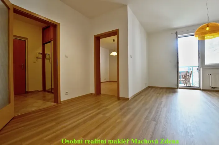 Pronájem bytu 2+kk, Praha - Strašnice, Gutova, 55 m2