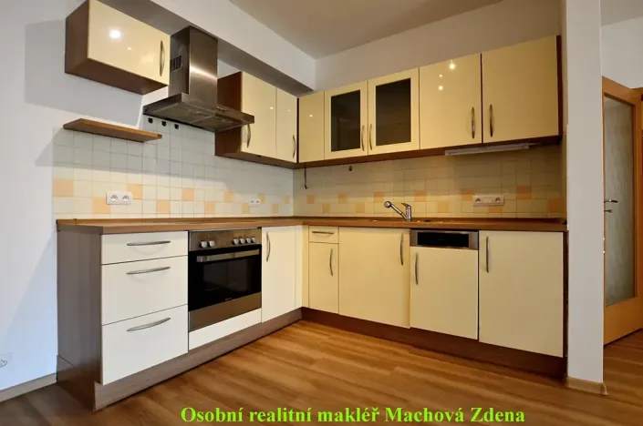 Pronájem bytu 2+kk, Praha - Strašnice, Gutova, 55 m2