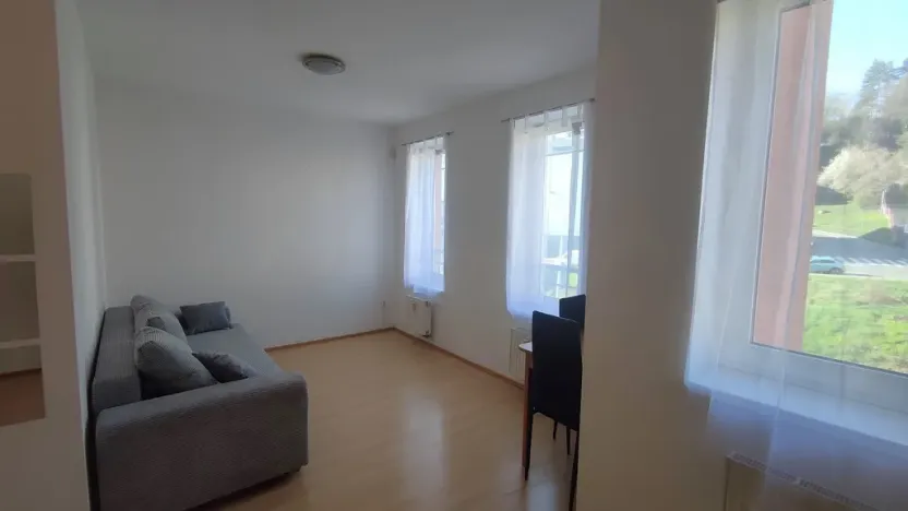 Prodej bytu 1+kk, Praha - Košíře, Plzeňská, 30 m2