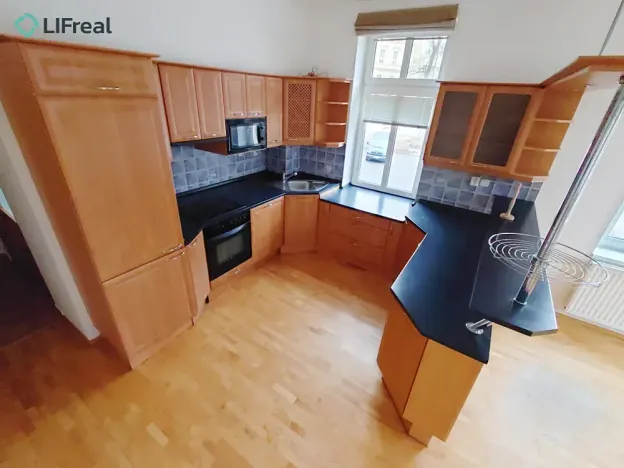 Pronájem bytu 4+1, Liberec, nám. Tržní, 130 m2