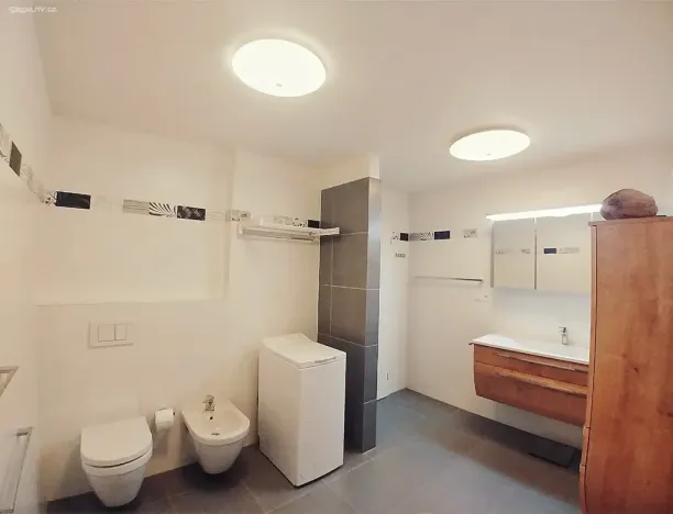 Pronájem bytu 3+kk, Praha - Smíchov, U Dívčích hradů, 93 m2