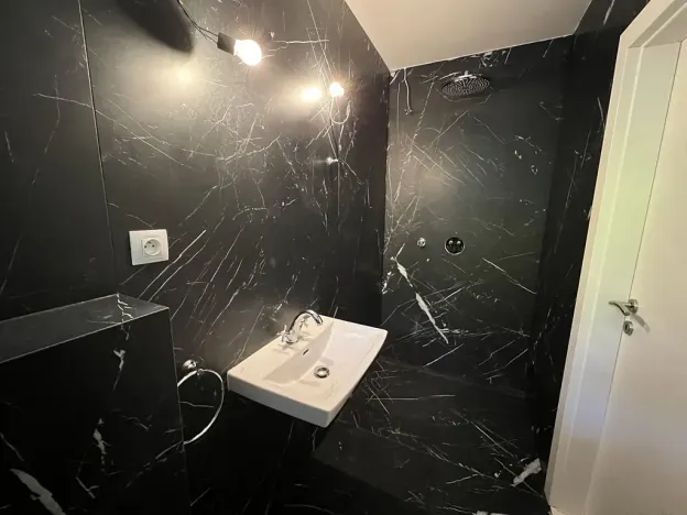 Prodej rodinného domu, Tři Dvory, 235 m2