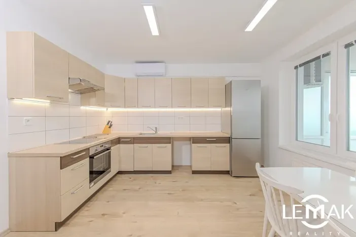 Prodej bytu 2+1, Olomouc, Tovární, 57 m2