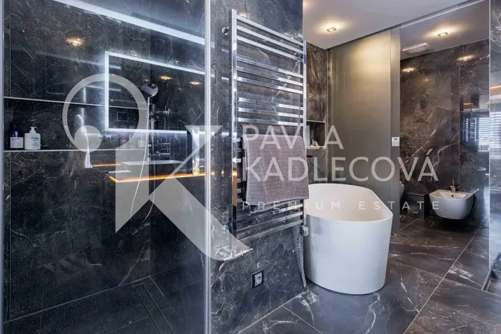 Prodej bytu 4+kk, Praha - Karlín, Sokolovská, 120 m2