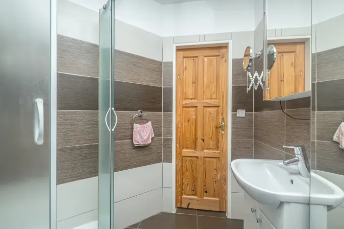 Prodej ubytování, Strážné, 350 m2