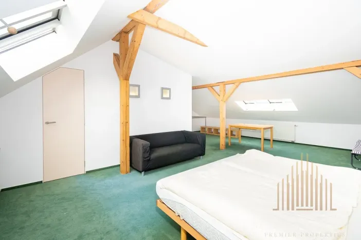 Pronájem bytu 2+kk, Praha - Nusle, Pod vilami, 103 m2