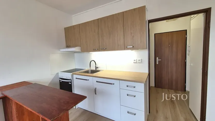 Pronájem bytu 1+1, Písek, třída Přátelství, 36 m2