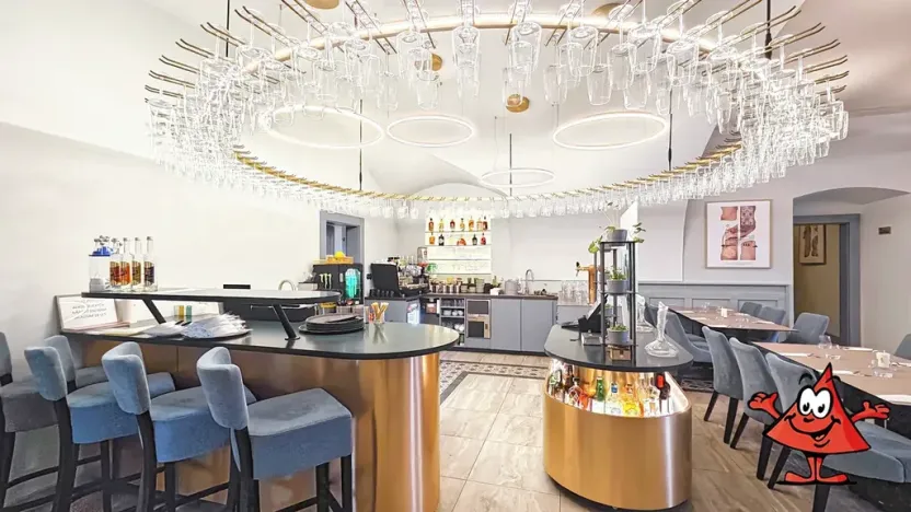 Pronájem restaurace, Dobříš, náměstí Svobody, 419 m2