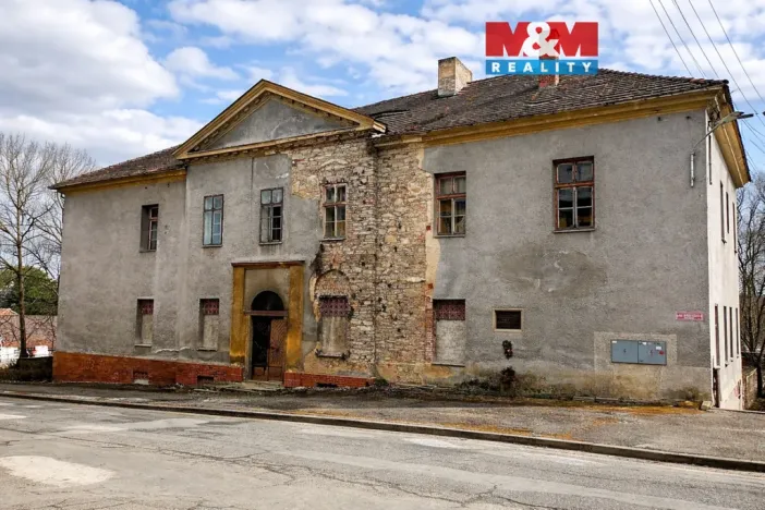 Prodej rodinného domu, Štěkeň, U Zámku, 834 m2