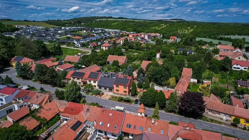 Pronájem rodinného domu, Hajany, 158 m2