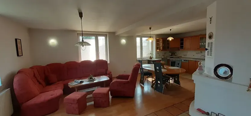 Prodej rodinného domu, Kotenčice, 342 m2